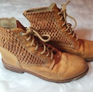 Rag & Bone New York Newbury Tan Perforated Flat Booties